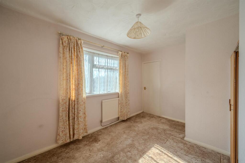 187 Henllys Way-2.jpg