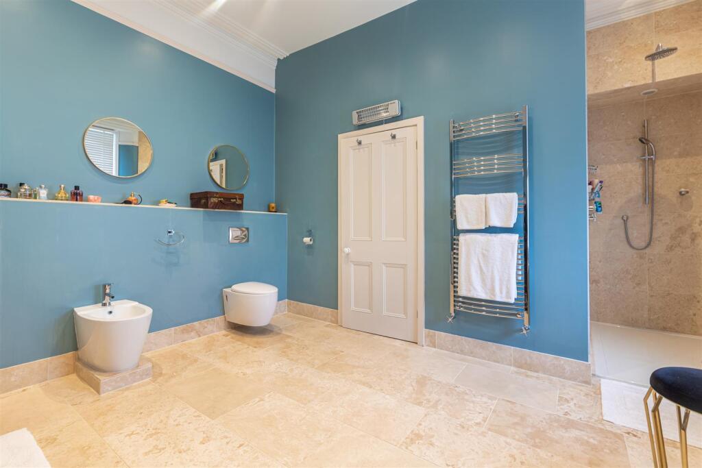 A40 - Chelston, Seaham Hall, Solsbro Road - 230405