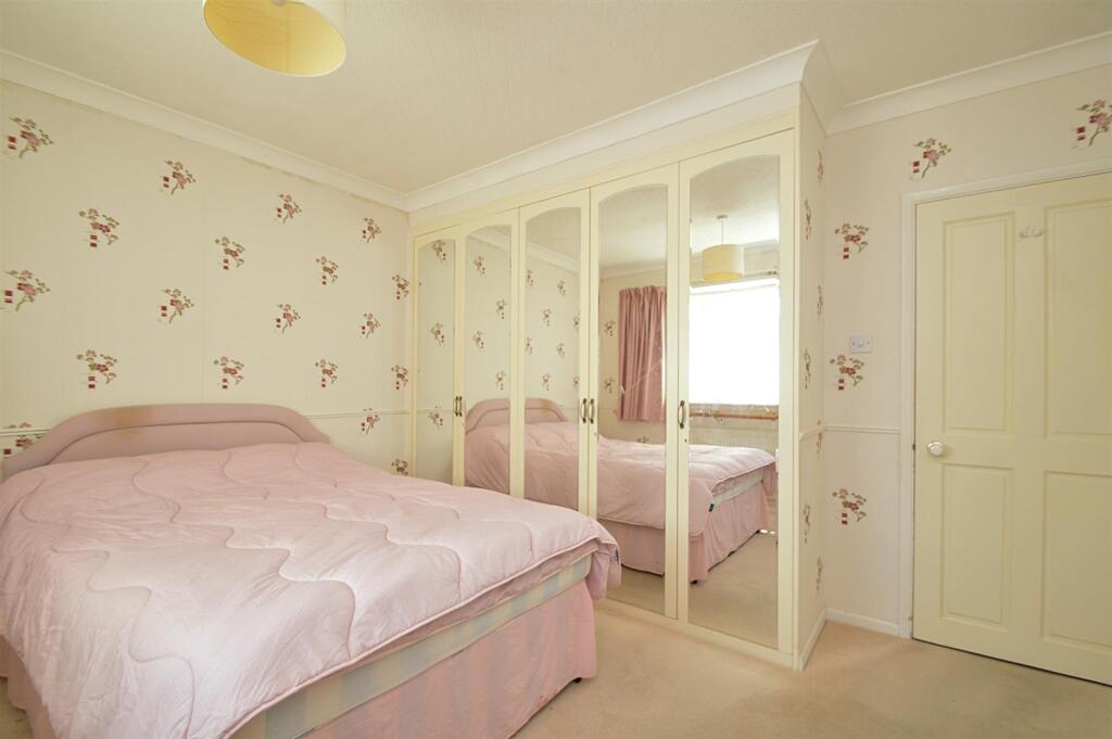 resizedBed1b.jpg