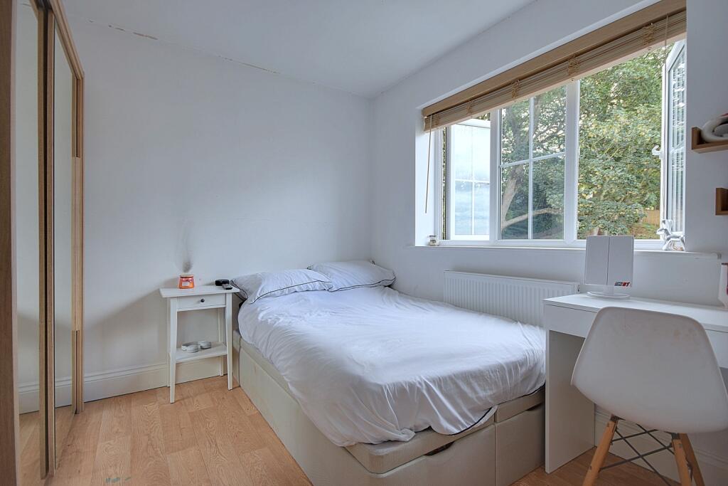 Croft View EweMove Brighouse (6)