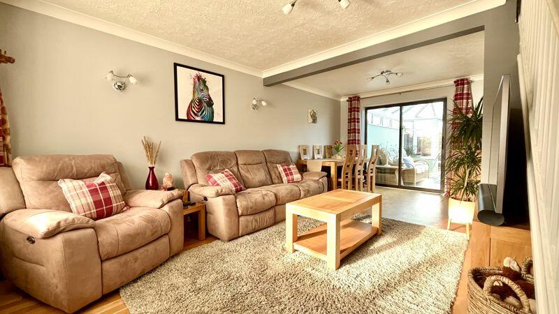 Sitting/Dining Room
