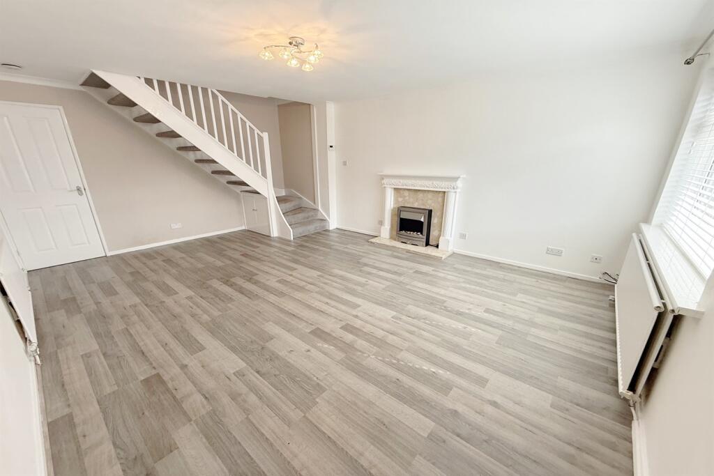 Living Room/Dining R