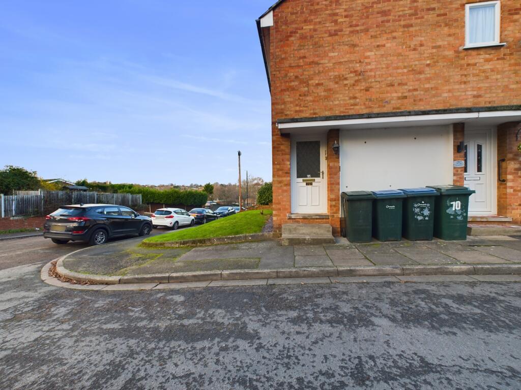 CAM02668G0-PR0143-STILL003