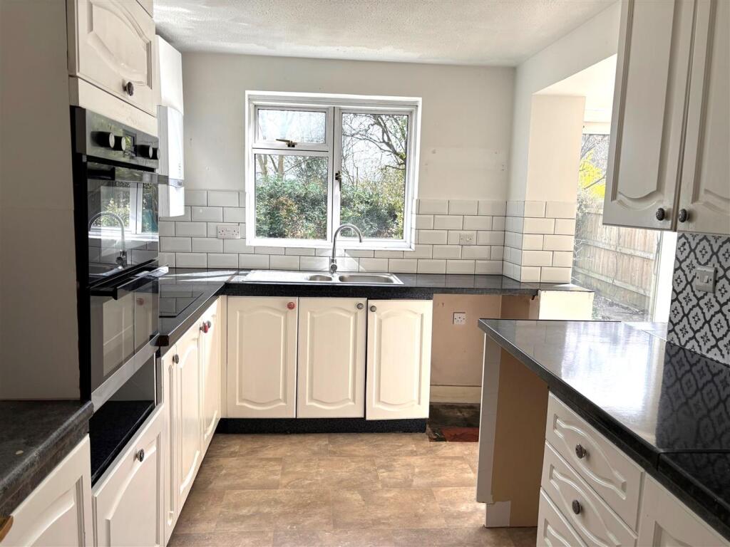 Kitchen 1 - New.JPG