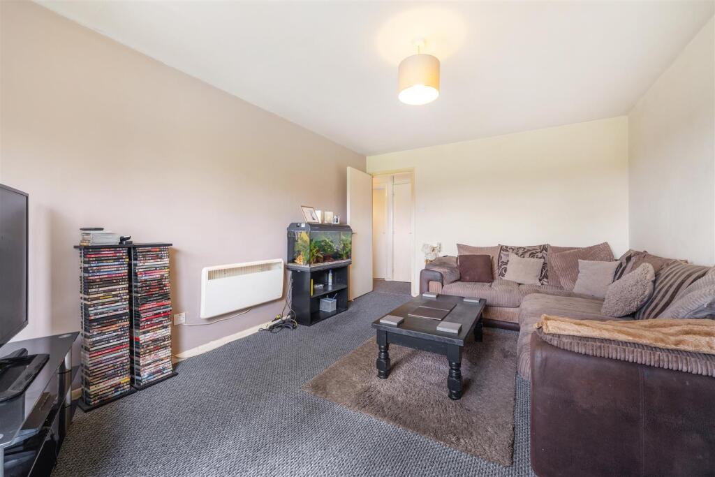 5 Berkeley Court-7.jpg