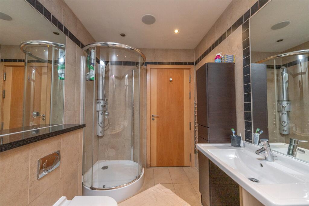 En-Suite Alt