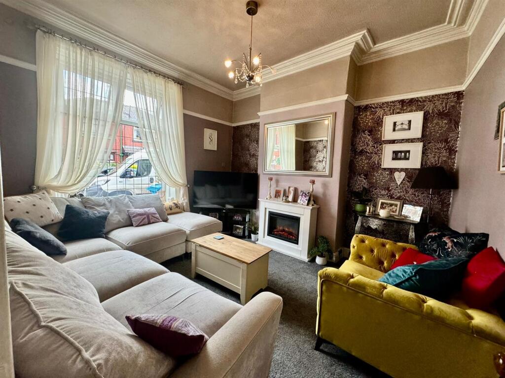 PHOTO-2025-05-21-12-04-27 6.jpg