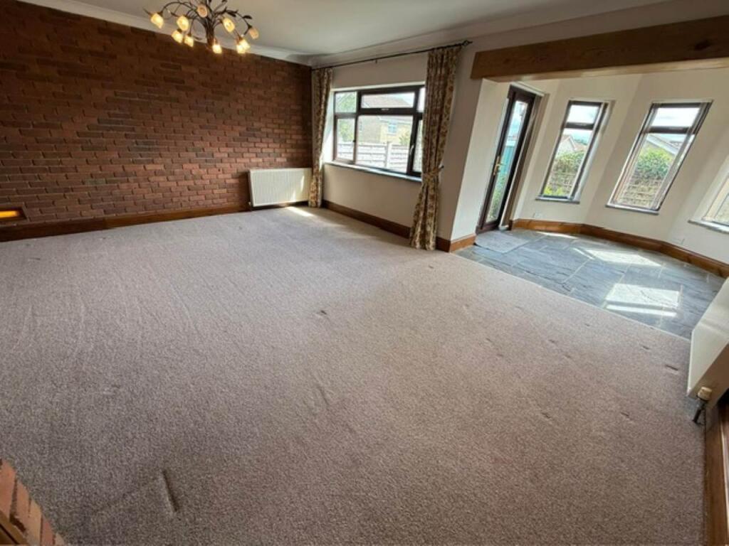 BEDROOM 4 OR SECOND 