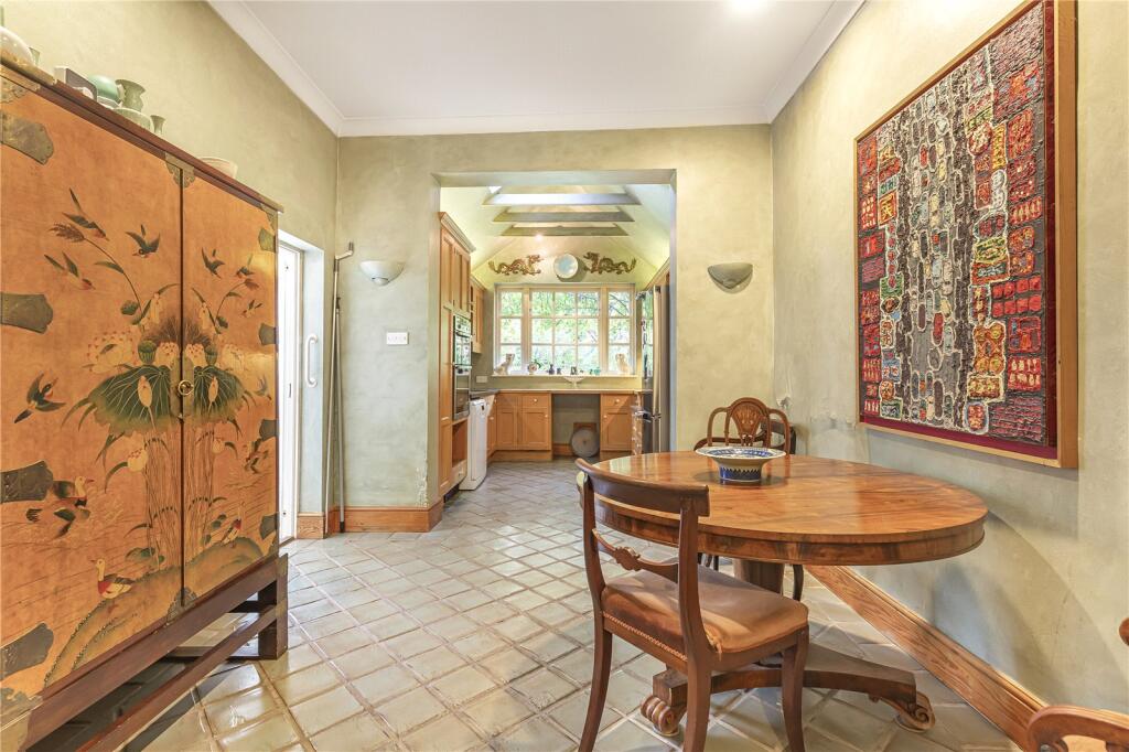 Breakfast Room