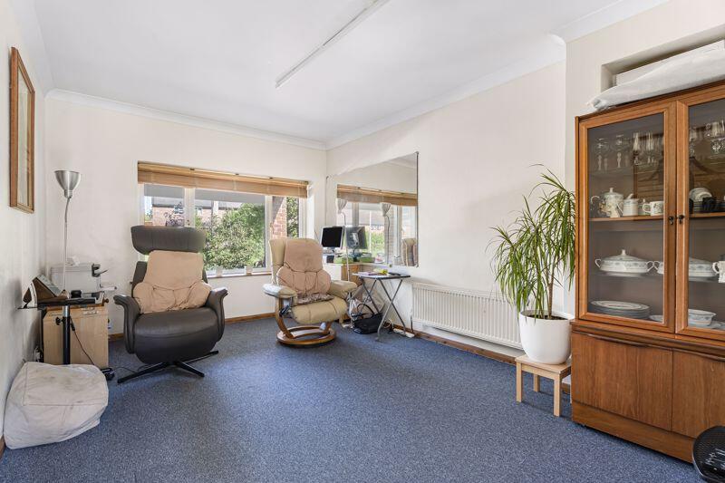 Bedroom/ Second lounge