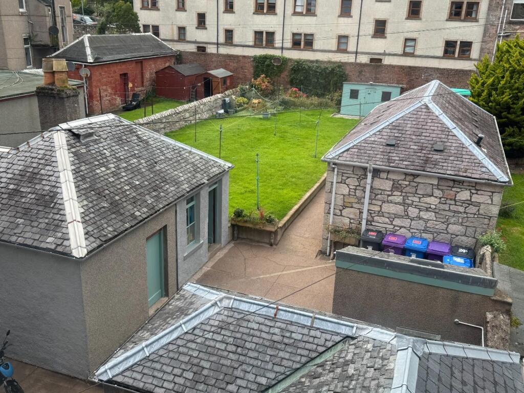 Communal access and gardens