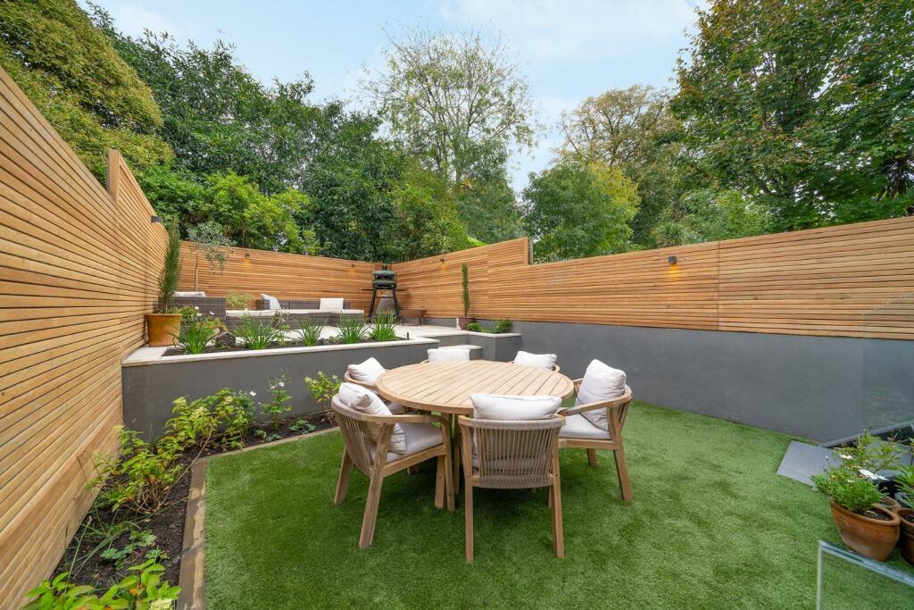 Garden (2).jpg