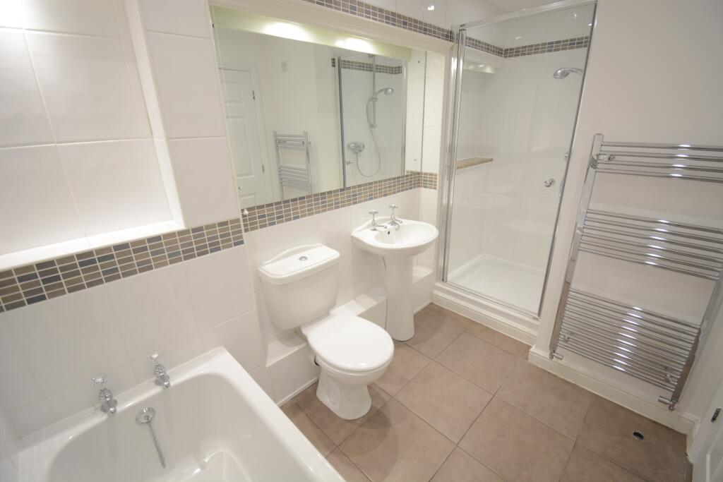main bathroom 2