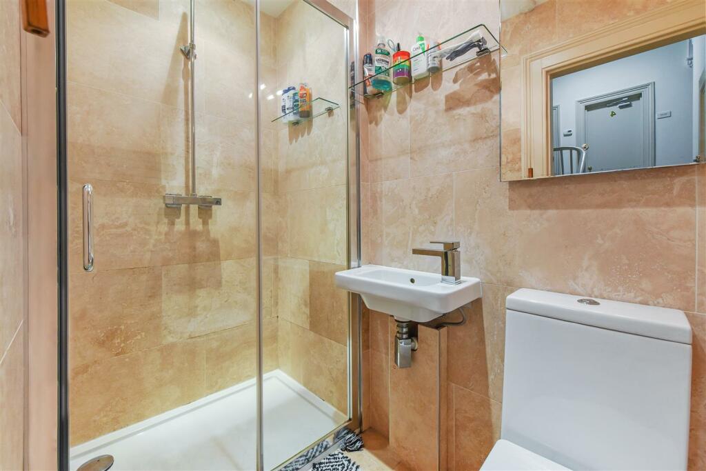 Shower.jpg