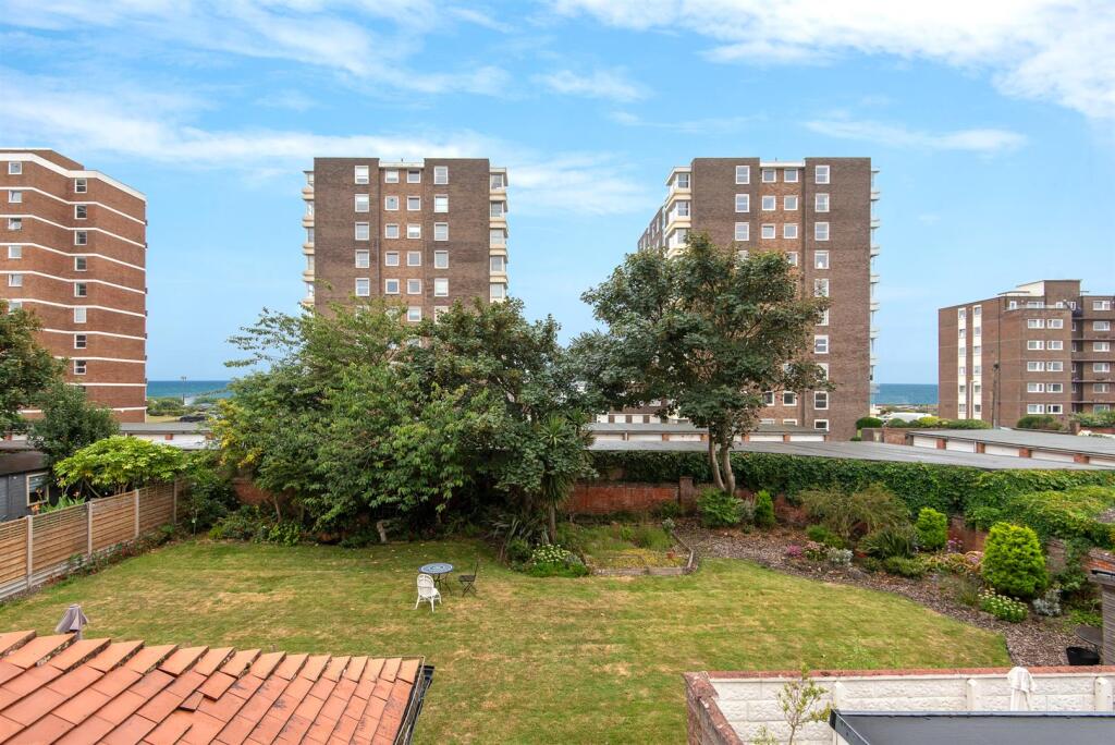 For Sale by Aspire Residential | Bath Road