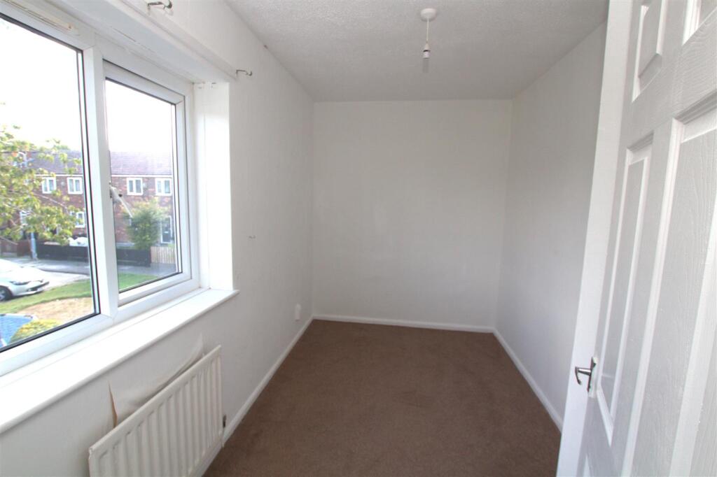 74 Hershall Bedroom 3 .jpg