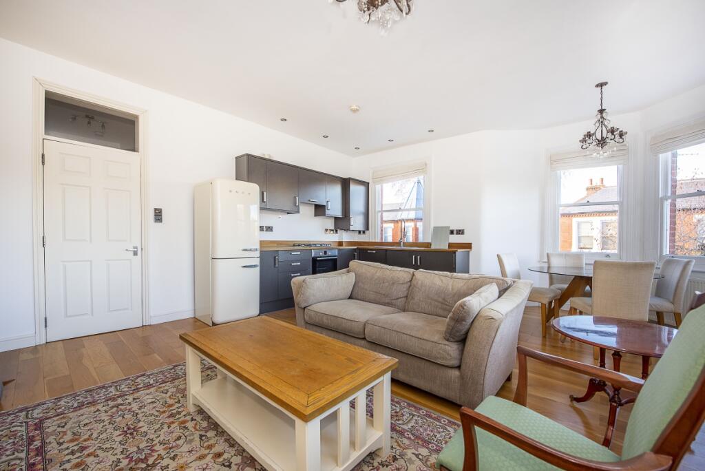 cambridge-court-c...