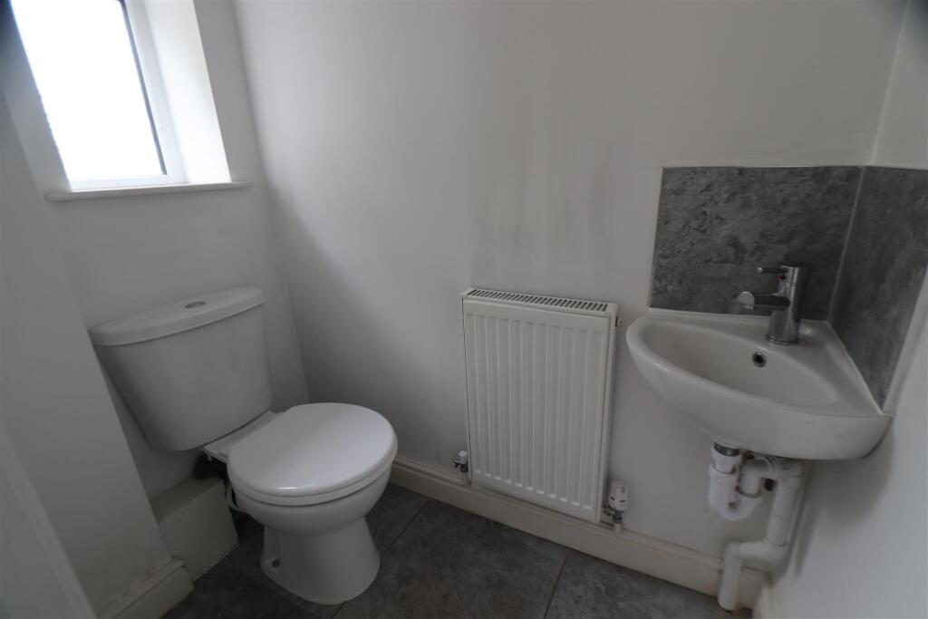 GF WC.JPG