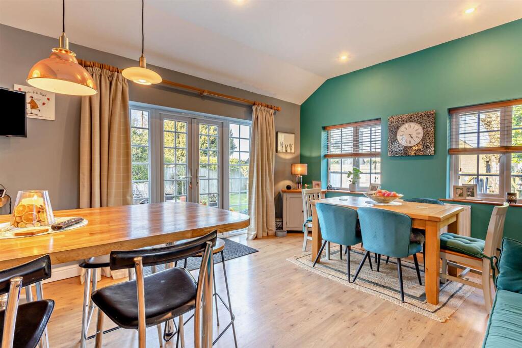 8642655-interior18-800.jpg