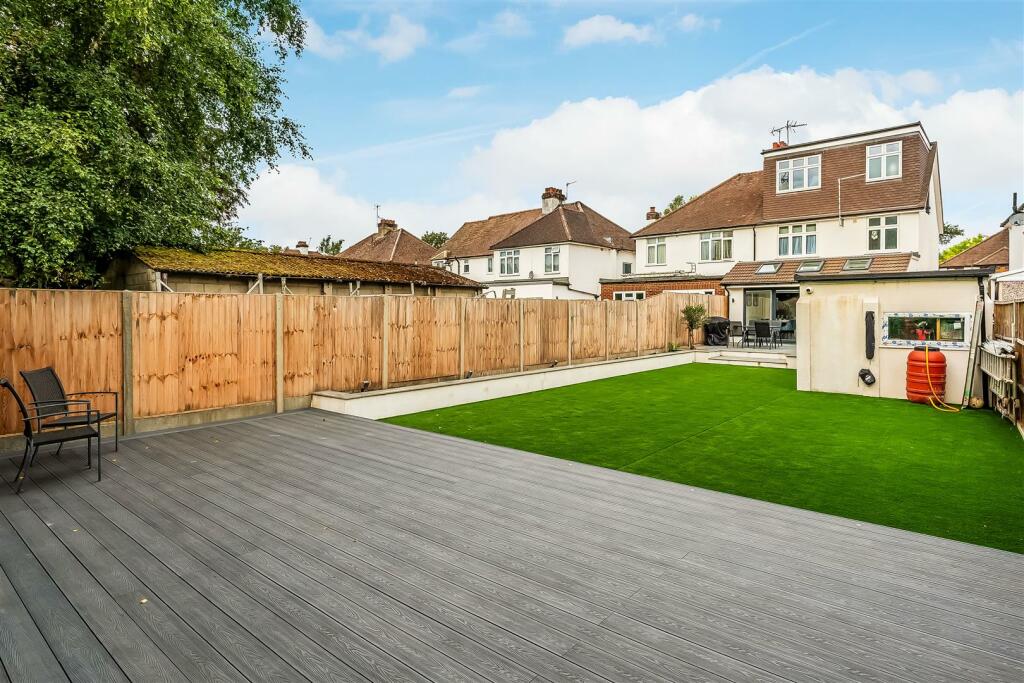 23-Sunmead-Close-35.jpg