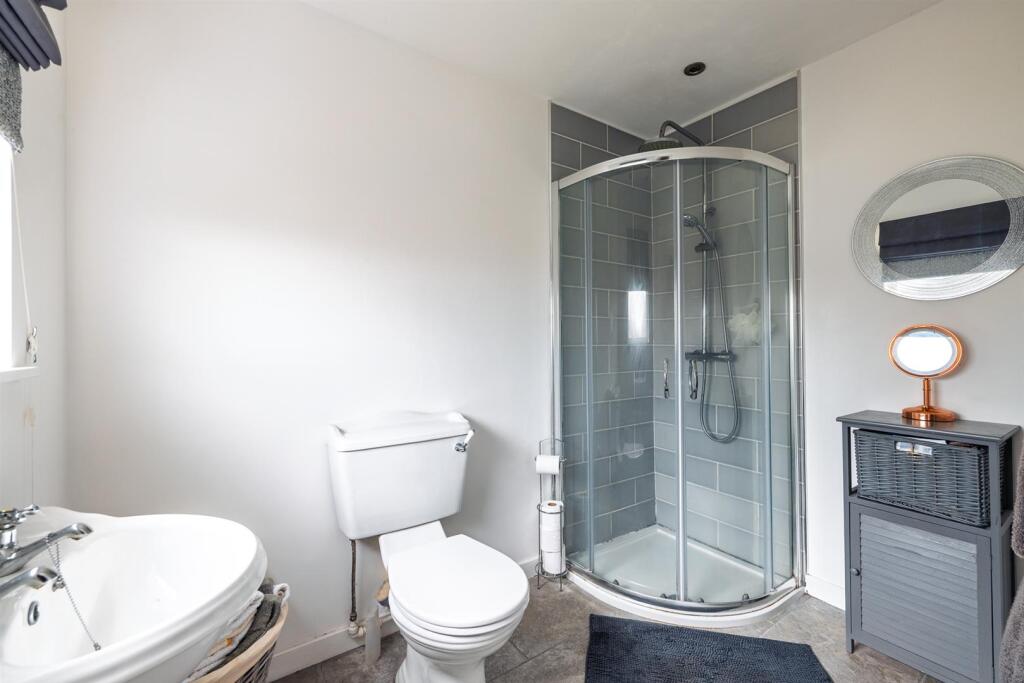 15 Claremount Way-7.jpg