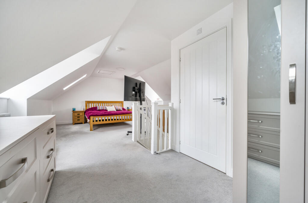 1324895-4-6876678...