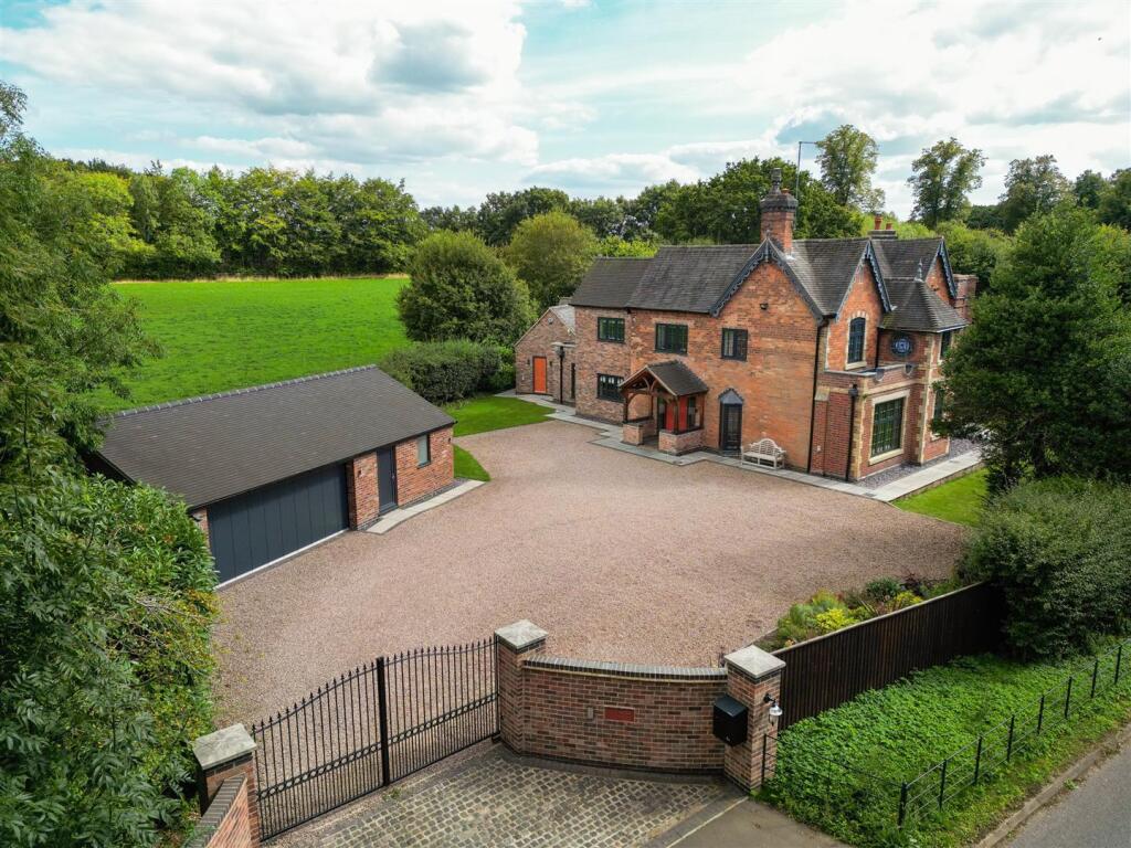 Bromsgrove Road Clent 1.jpg