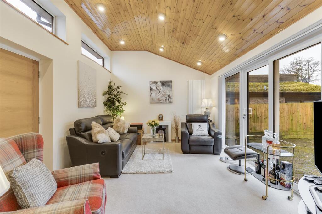 Chancellors Road 11-21.jpg