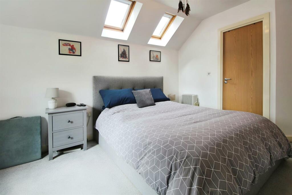 2fa7e9e8-bed 2011.JPG