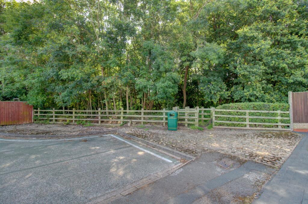 Access to Woodland &amp; Country Walks