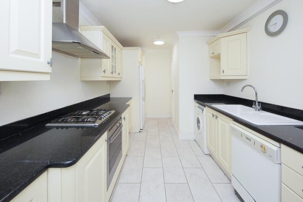 Flat 1 at 10-12 Portland Place CV32-3.jpg