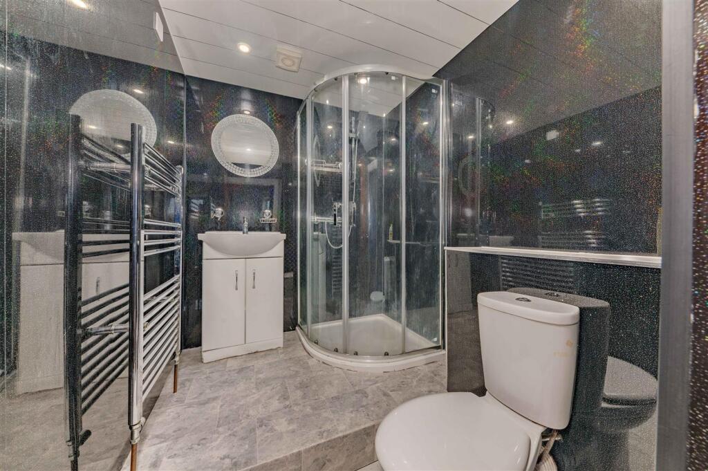 Flat 9 2 Rosefield Street Dundee-10.JPG