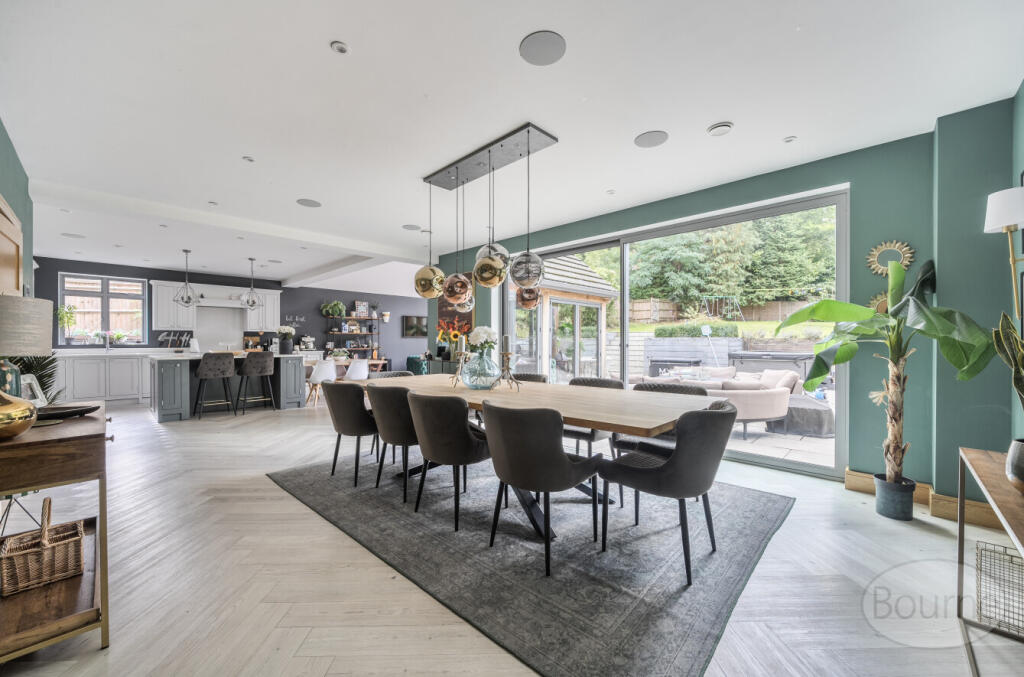 ff300db9-d32e-4b6...