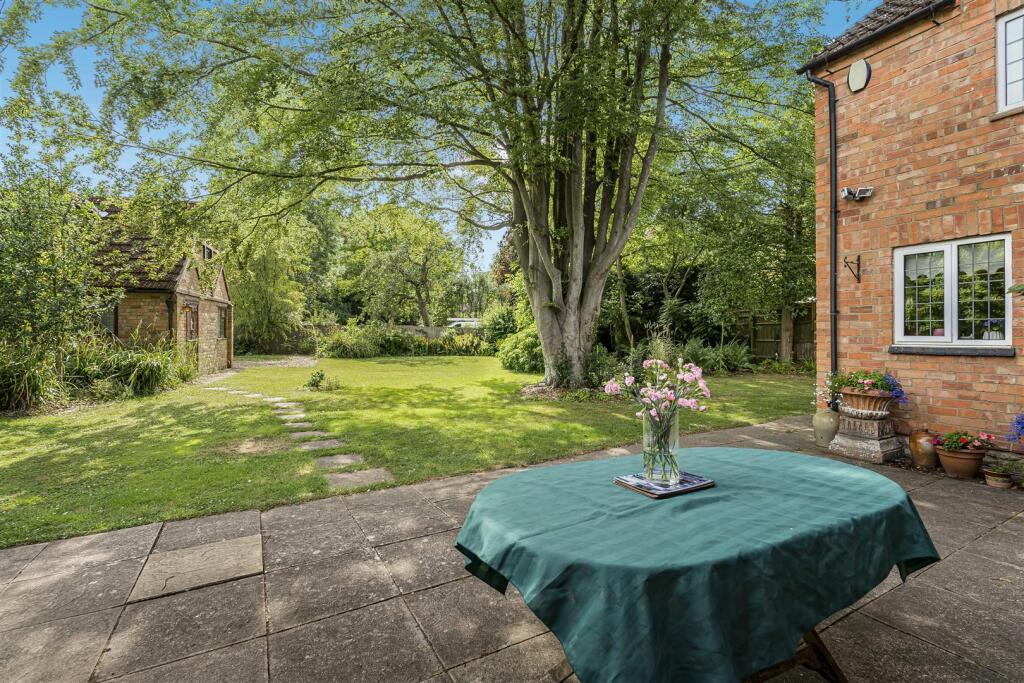Vale Cottage, 4 Butchers Lane, Pattishall (14).JPG