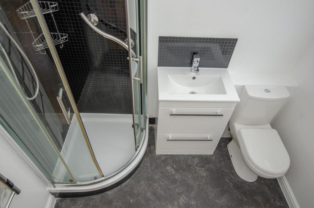 En suite.jpg