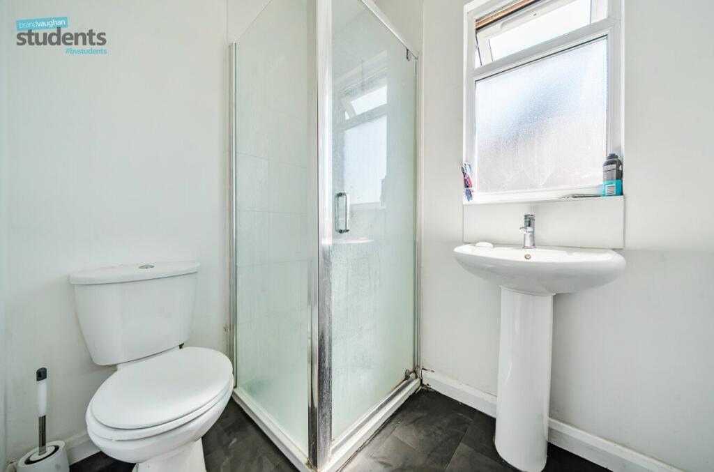 746a5bf3-c586-4e4...