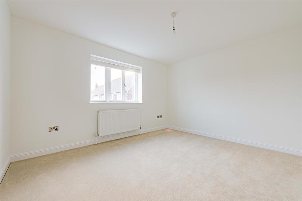 L J Imaging (Plot 16)-1.jpg