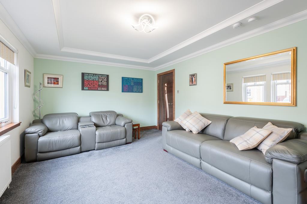 LOUNGE AGAIN