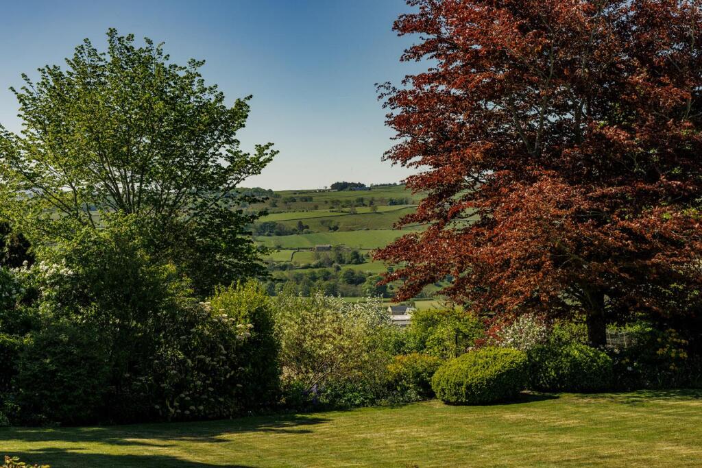 Eggleshope House East_006_web.jpg