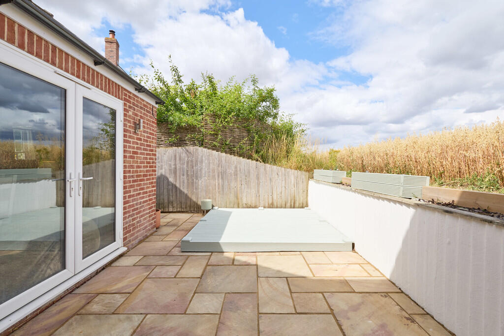 Flint Cottage 160...