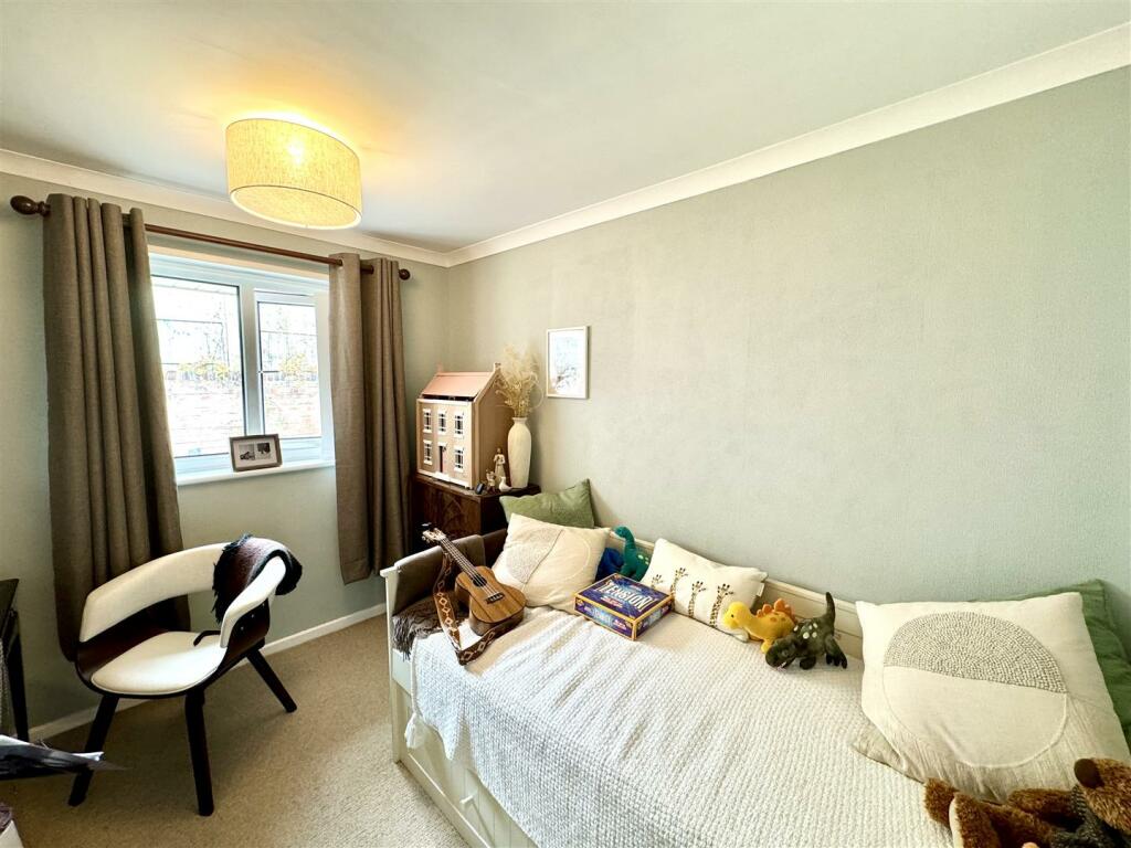 BEDROOM 3