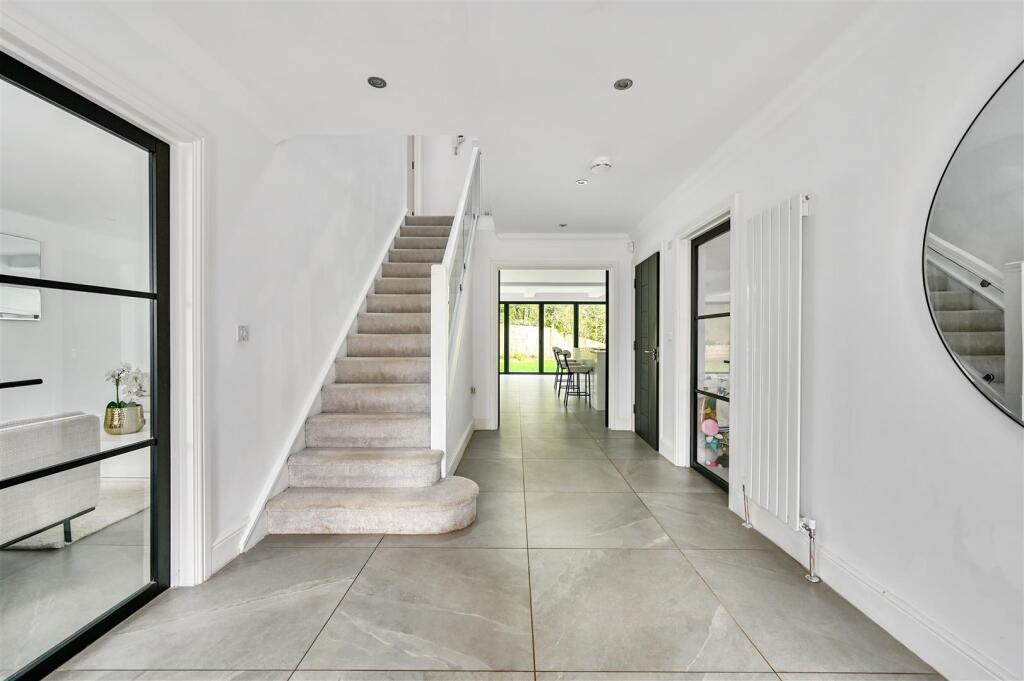 2 THE RUSSETTS - TN377FA (23).jpg