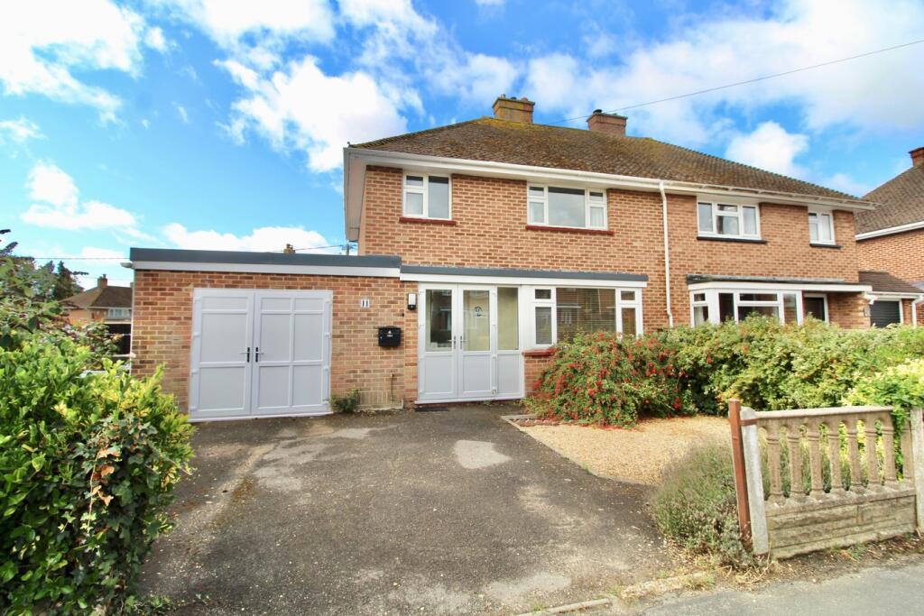 Corbin Road, Pennington, Lymington, SO41