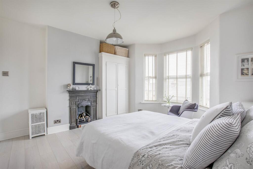 85 Totteridge Road, HP13 6EY NEW (LOW RES)-18.jpg