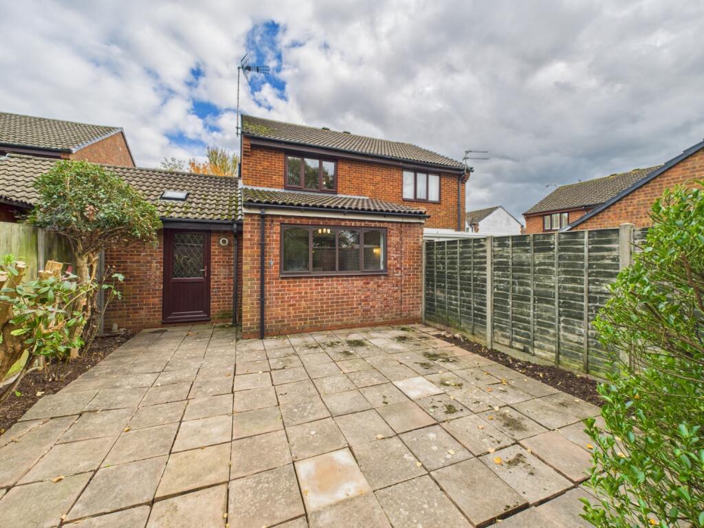 CAM02023G0-PR0178-STILL026