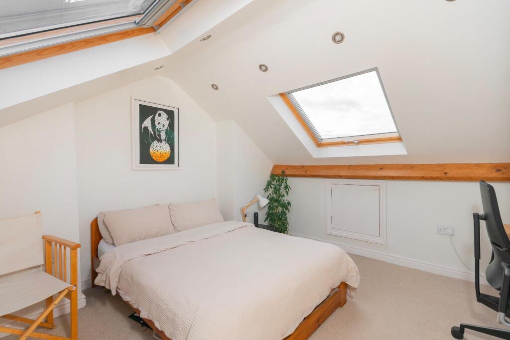 3C9RBN - Bedroom J.jpg