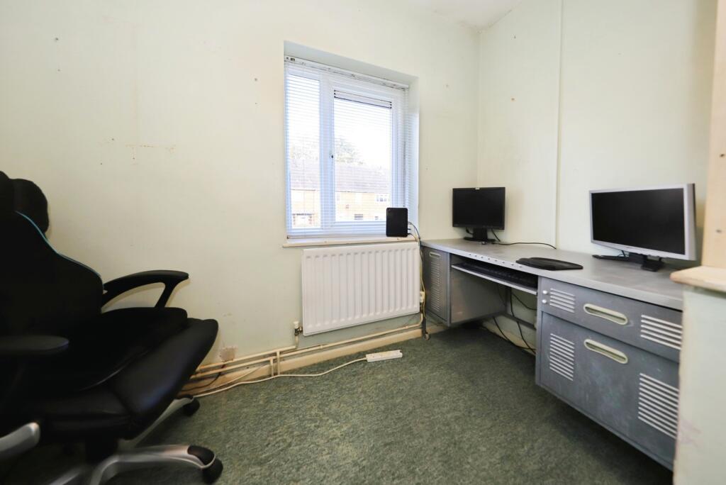 Study / Bedroom 2