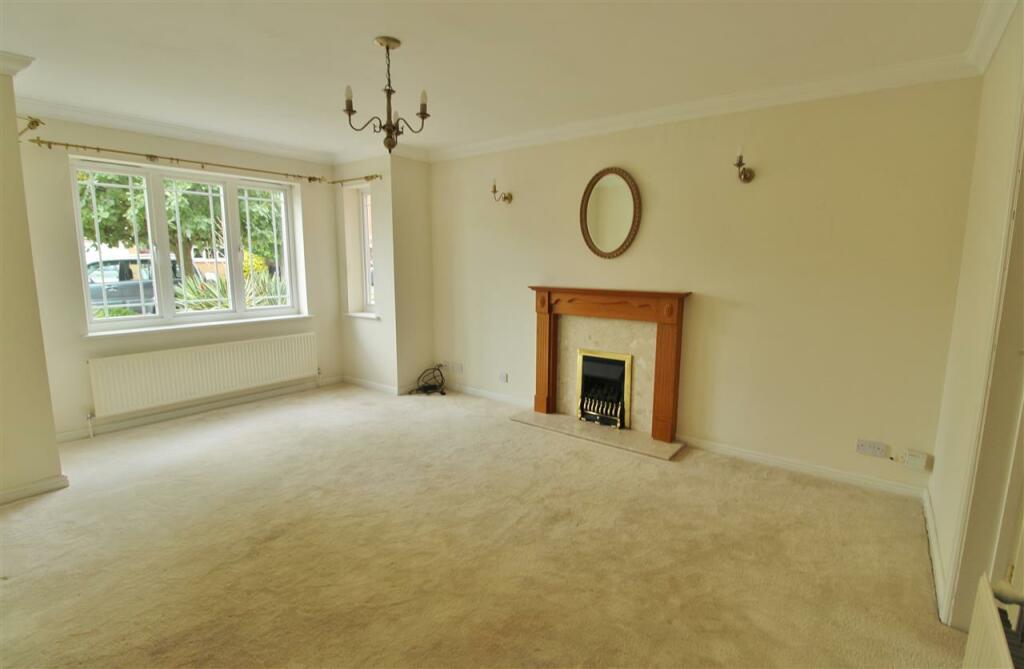 SITTING ROOM