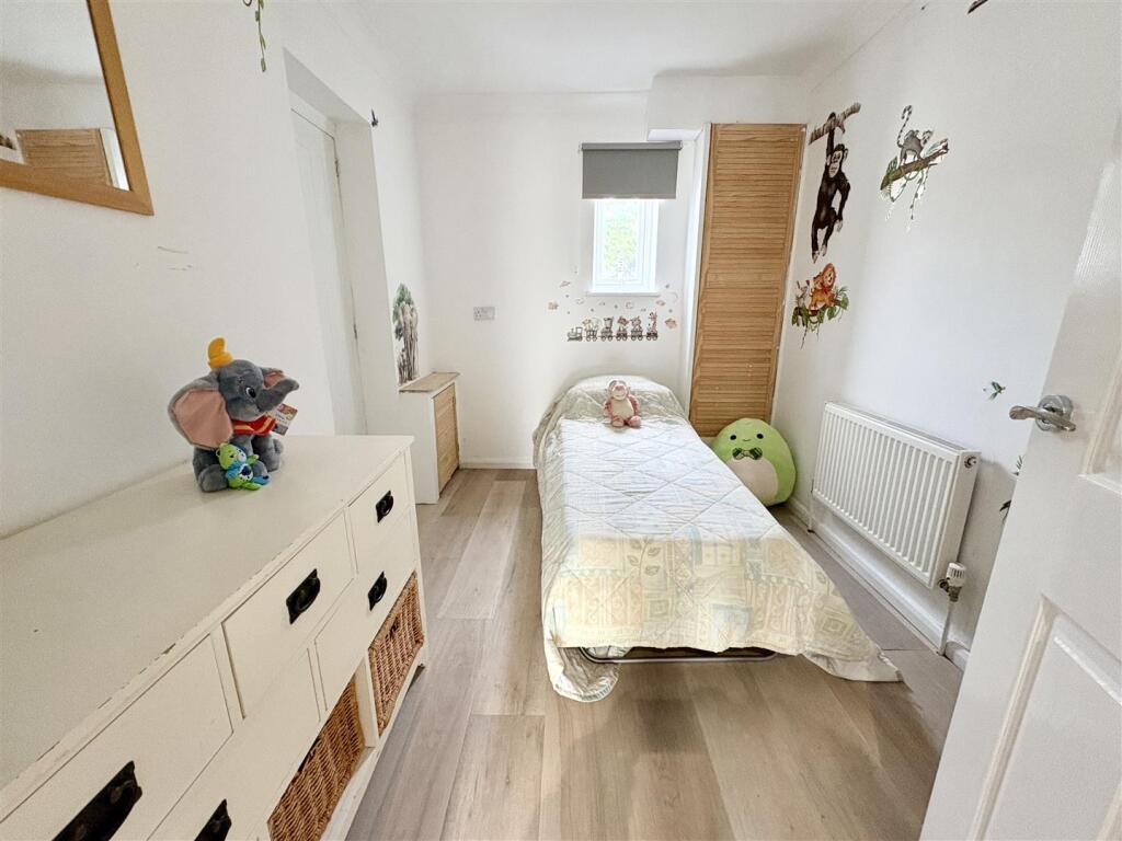 6. bed3.jpg