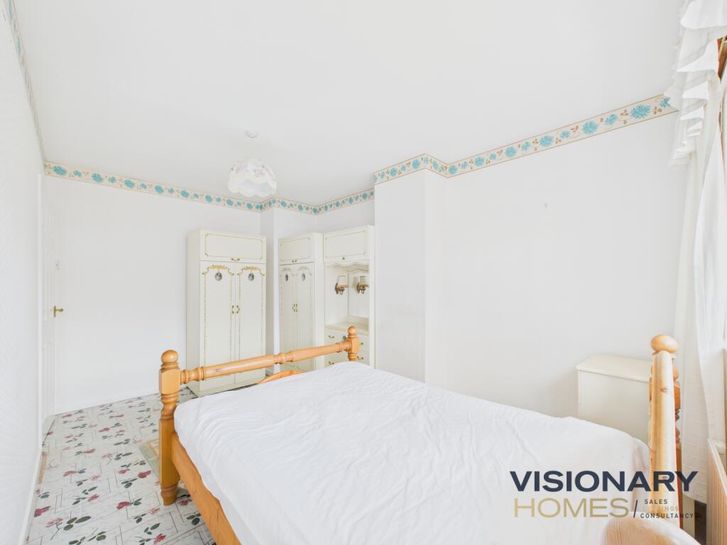 CAM03522G0-PR0210-STILL022